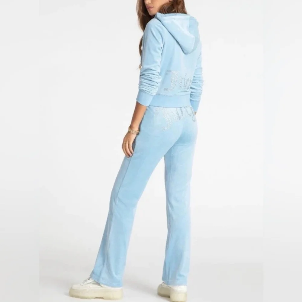 Stylish Juicy Couture tracksuit. Frosted light blue velour with iconic logo. - Picture 3 of 11